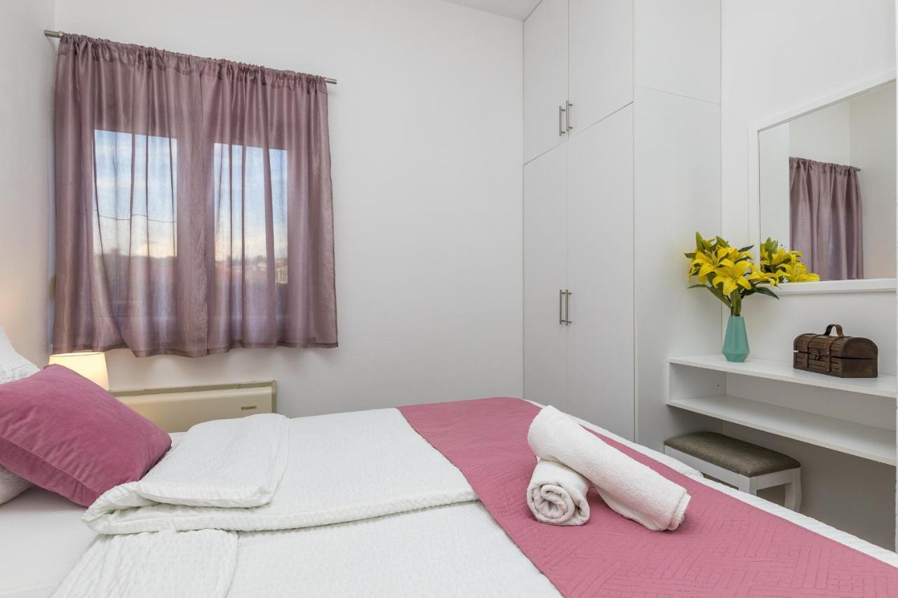 Island Mihaela - Happy Apartman Trogir