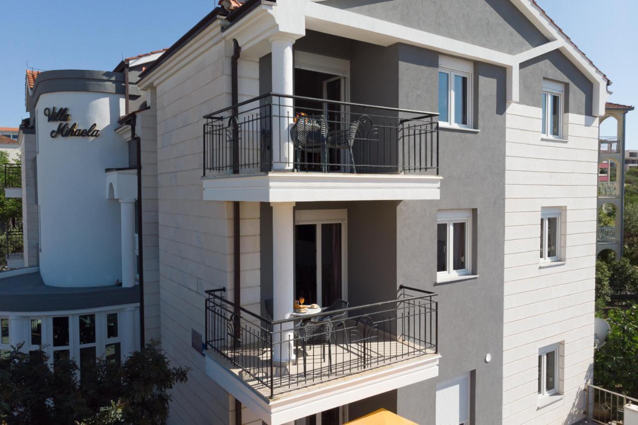Apartman Island Mihaela - Happy