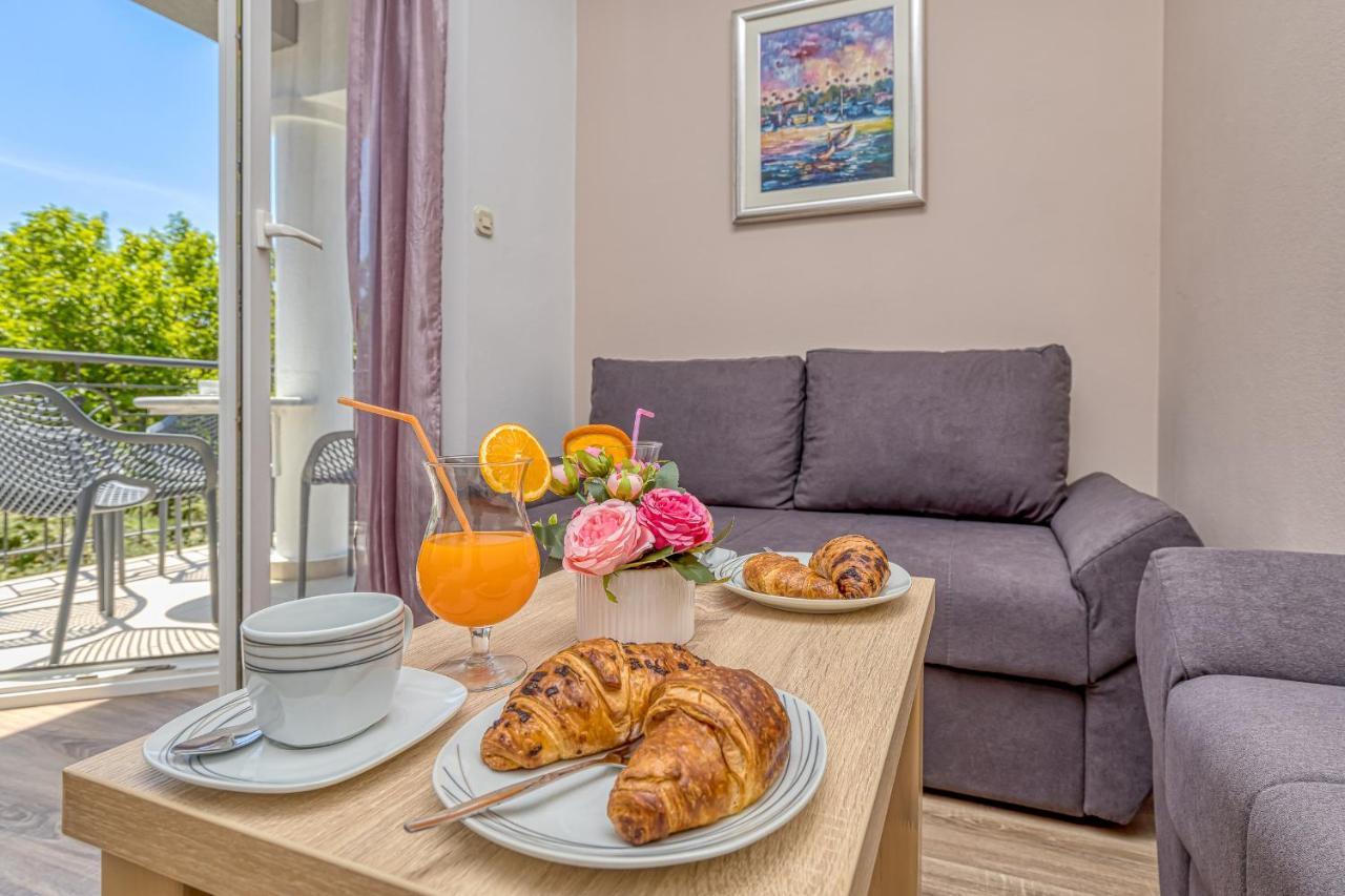 Apartman Island Mihaela - Happy