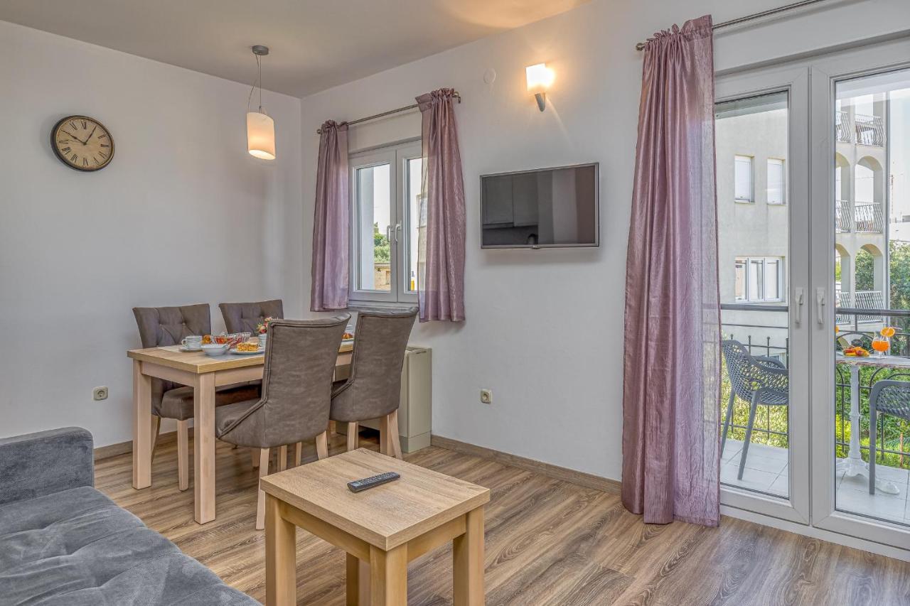 Apartman Island Mihaela - Happy *