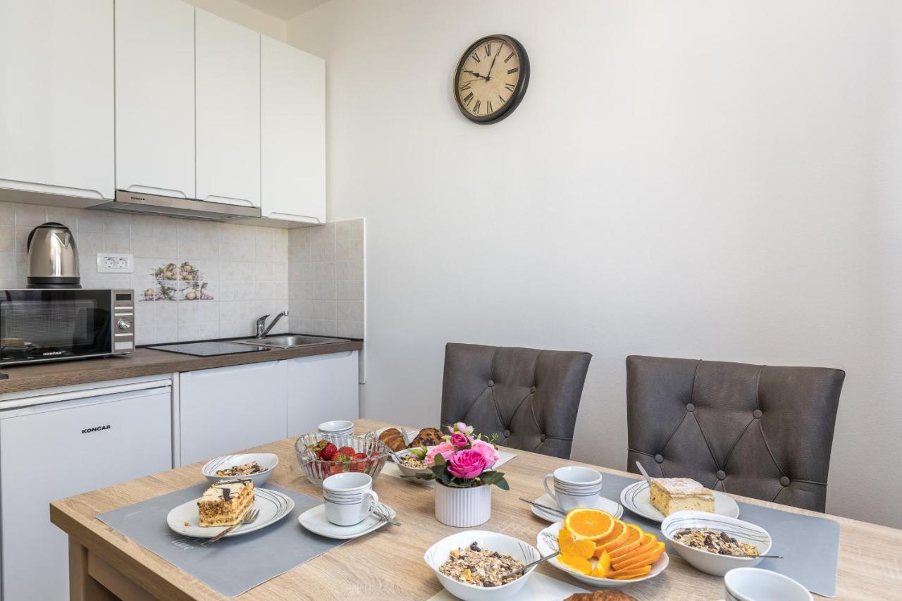 Apartman Island Mihaela - Happy